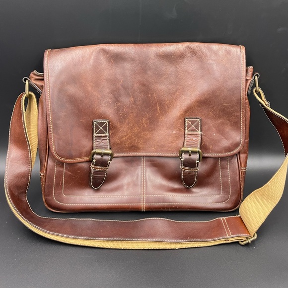 Fossil Other - Fossil Mens Leather Messenger Bag